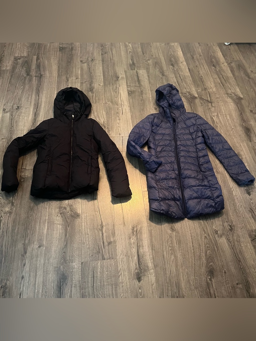 Uniqlo Women’s Lightweight Down Puffer Hooded Size Small Bundle